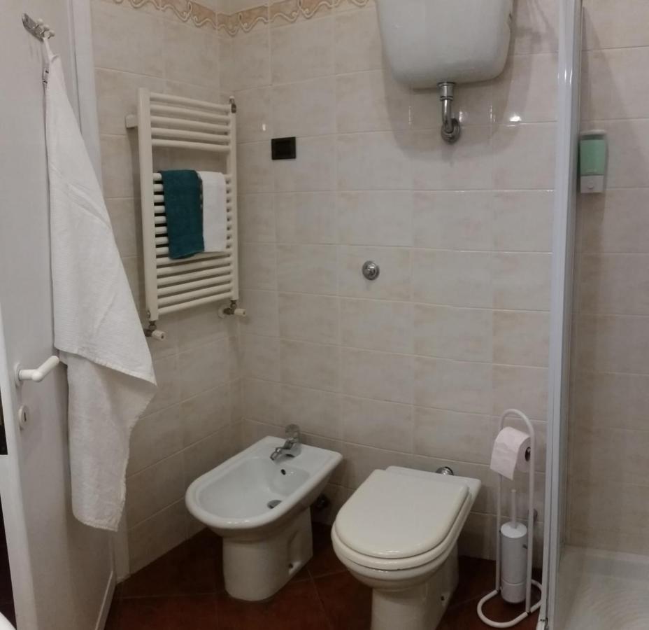 B&B Claudia A Monteverde ローマ エクステリア 写真